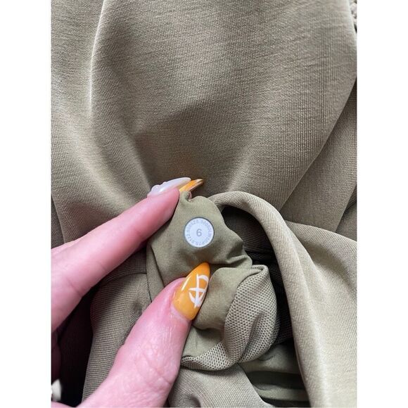 Lululemon Softstream Sweatpants – Size 6 - Picture 5 of 6